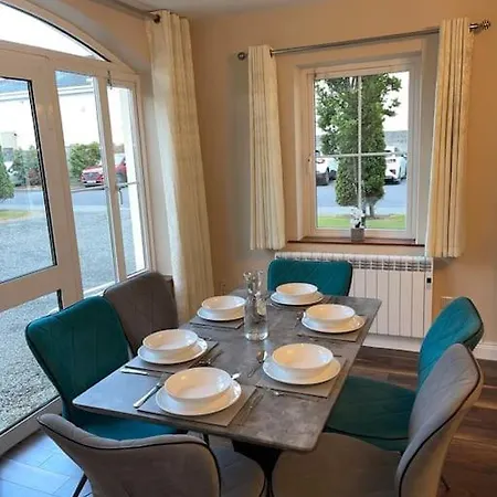 10 Village Holiday home